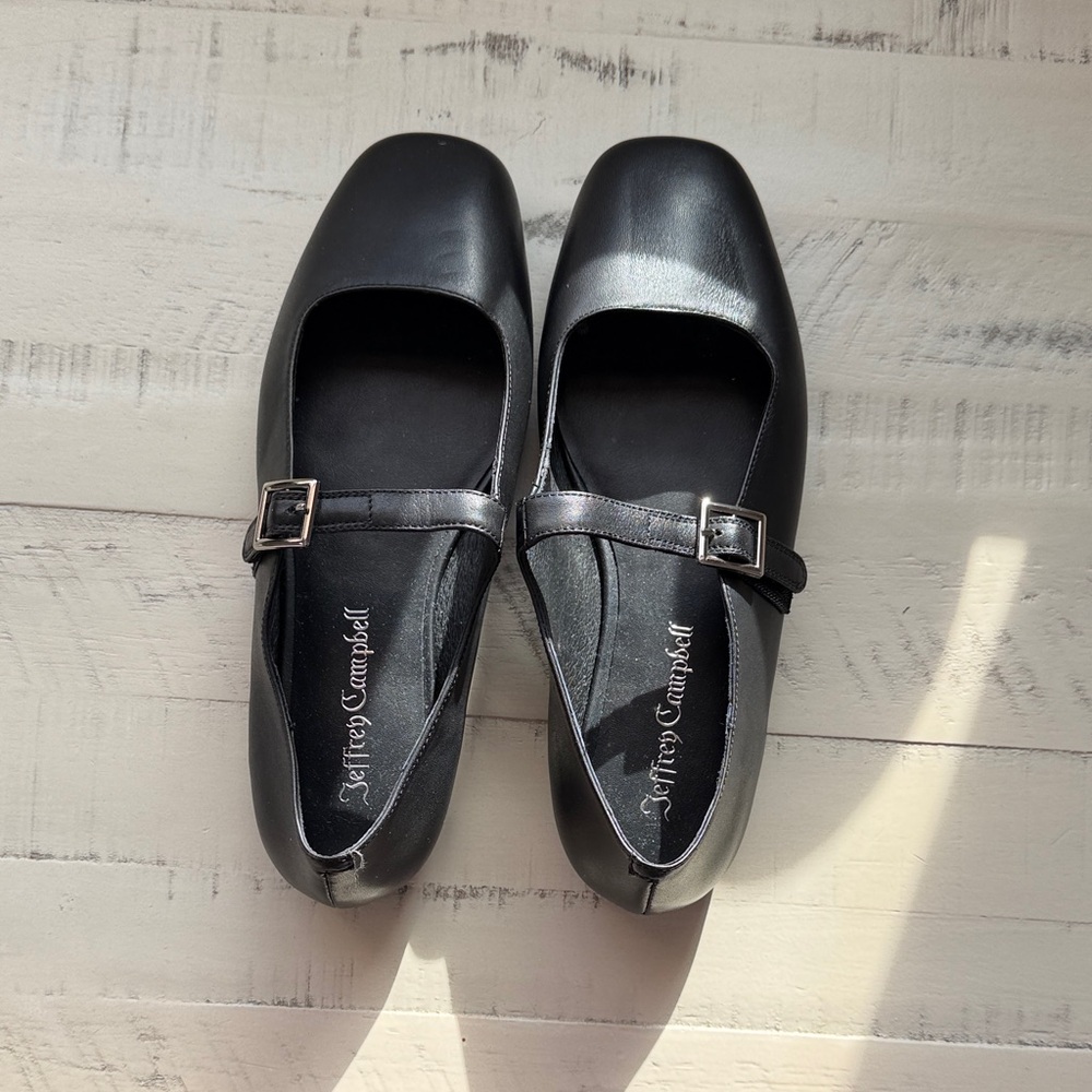 Jeffrey Campbell Black Square-Toe Flats